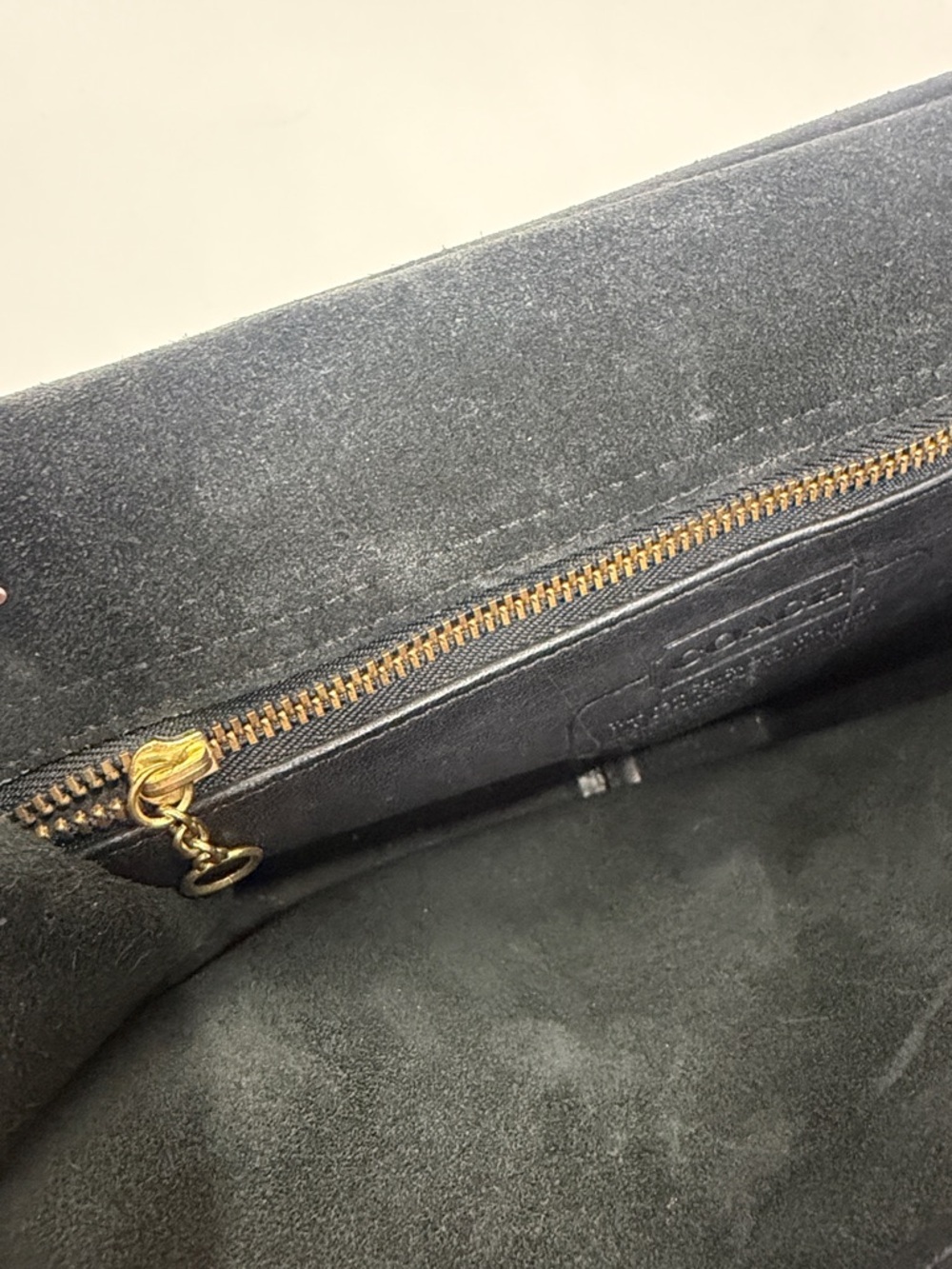 Vintage Coach Willis black shoulder bag. - Picture 8 of 16